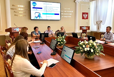 В КГМУ состоялся круглый стол «Социально-проектная деятельность в контексте освоения профессиональных компетенций будущего преподавателя медицинского ВУЗа» В КГМУ состоялся круглый стол «Социально-проектная деятельность в контексте освоения профессиональных компетенций будущего преподавателя медицинского ВУЗа»
